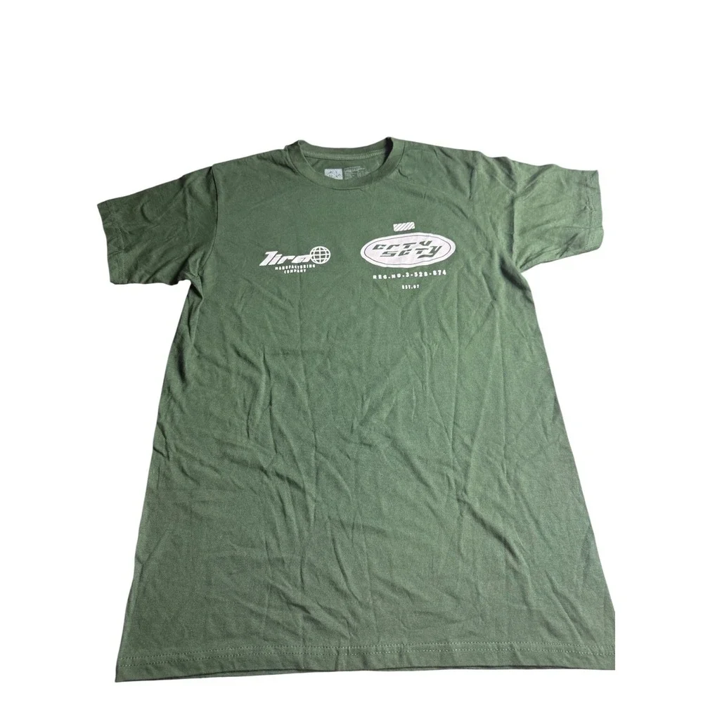 Kira Lira Manufacturing Company Graphic T-Shirt Green Mens Small Streetwear Tee